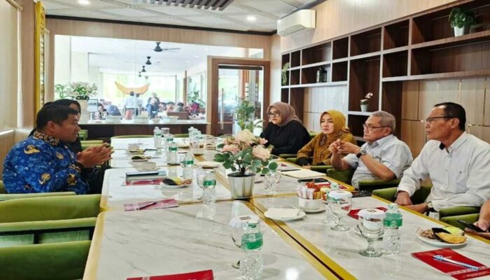 Wujudkan Wisata Halal, Kemenag Sumbar Pastikan Arah Kiblat Hotel dan Restoran Akurat