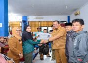 Dorong Ketahanan Pangan, Pemko Pariaman Salurkan Bantuan Ayam ke Masyarakat