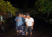 Alirkan Air yang Menggenangi Pemukiman di Lohong, Pemko Pariaman Kerahkan Alat Berat