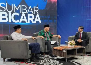 Gubernur Mahyeldi menyebut akan menggelar konferensi wakaf Internasional pada acara Sumbar Bicara di TVRI Sumbar. (dok. adpsb)