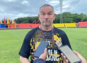 Hasil Buruk, Manajemen Semen Padang FC Berhentikan Dejan Antonic Sebelum Sahur