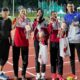 Dari arah kiri pelatih atletik Sumbar Anwar, Wilna Selvi, Dwi Allyne Amanda Suci, Alicia Nur Latifa, dan pelatih Rori. Ketiga atletik ranah Minang itu ditunjuk mewakili Indonesia pada pada ajang 17th SEA U18 dan U20 Athletics Championships 2025. (Foto PASI Sumbar)