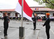KAI Divre II Sumbar Peringati Hari Pahlawan 2025 dengan Upacara dan Kegiatan Sapa Pelanggan Setia KA