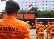 Perkuat Operasi Bencana, Basarnas Berangkatkan Kapal dan Helikopter ke Sumatera