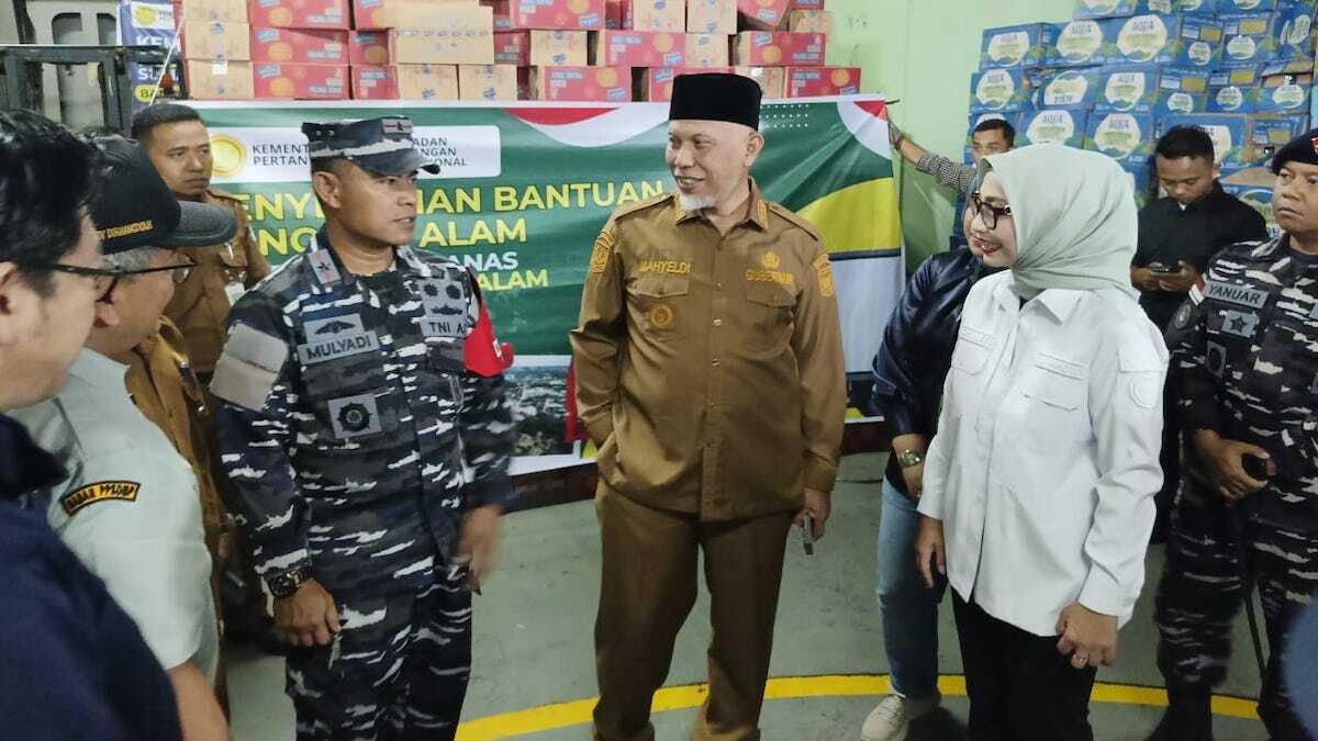 Bantuan dari Kementan untuk bencana di Sumbar sampai di Pelabuhan Teluk Bayur. (dok. istimewa)