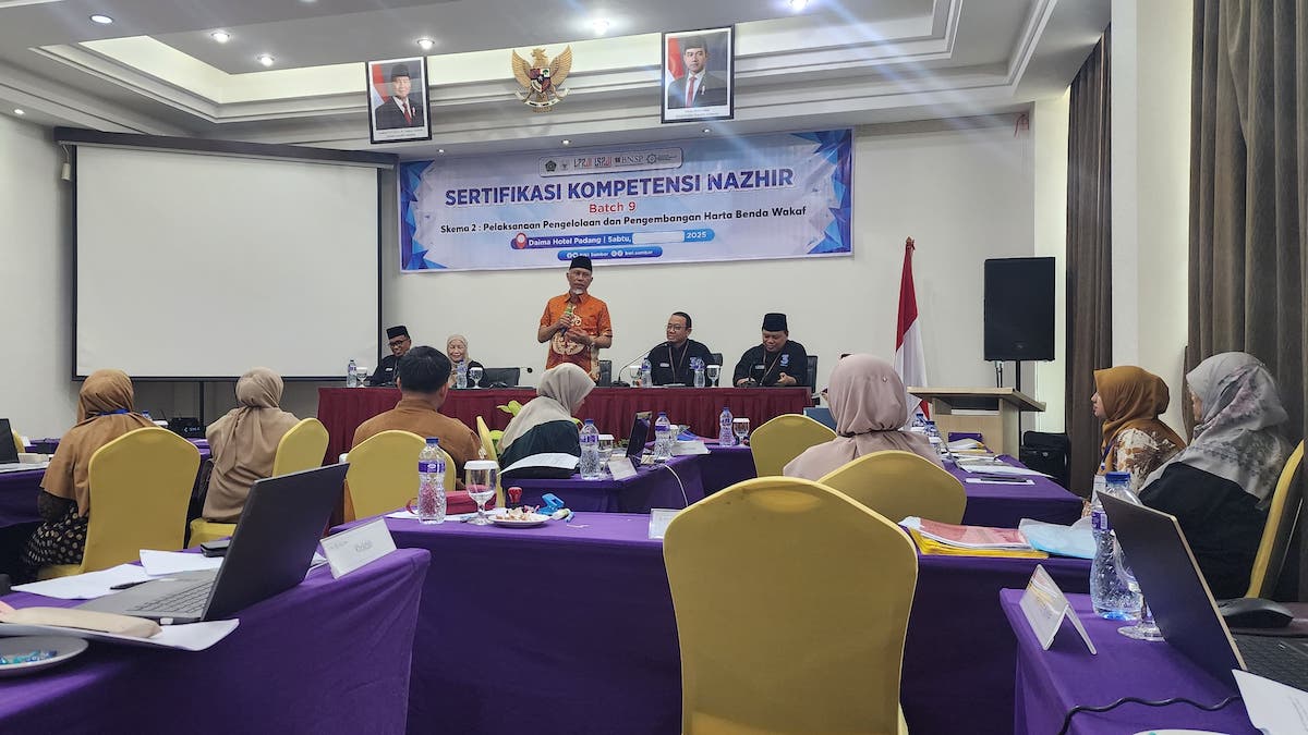 Gubernur Mahyeldi hadiri sertifikasi kompetensi nazhir batch 9. (dok. istimewa)
