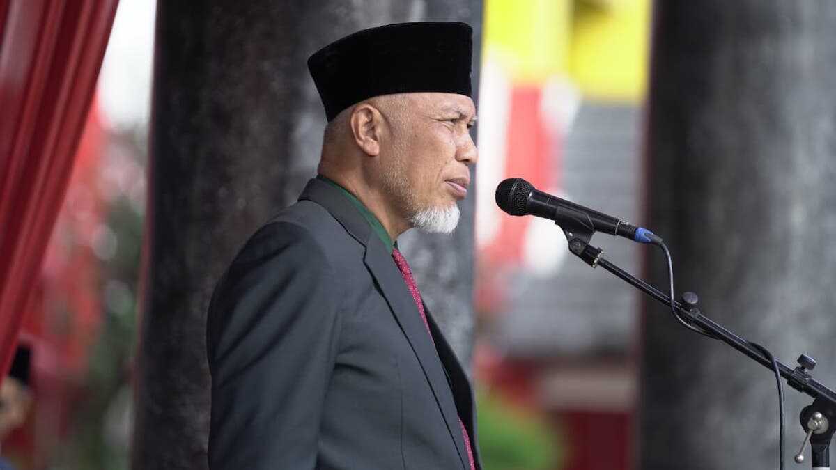 Gubernur Mahyeldi jadi irup saat Upacara Hari Bela Negara 2025. (dok. adpsb)