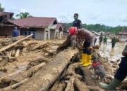 Polri Kerahkan 1.500 Personel Tambahan untuk Pemulihan Banjir dan Longsor di Sumatera