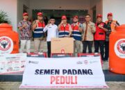 Komisaris Utama PT Semen Padang Serahkan Bantuan Banjir Bandang Palembayan di Posko Utama Agam