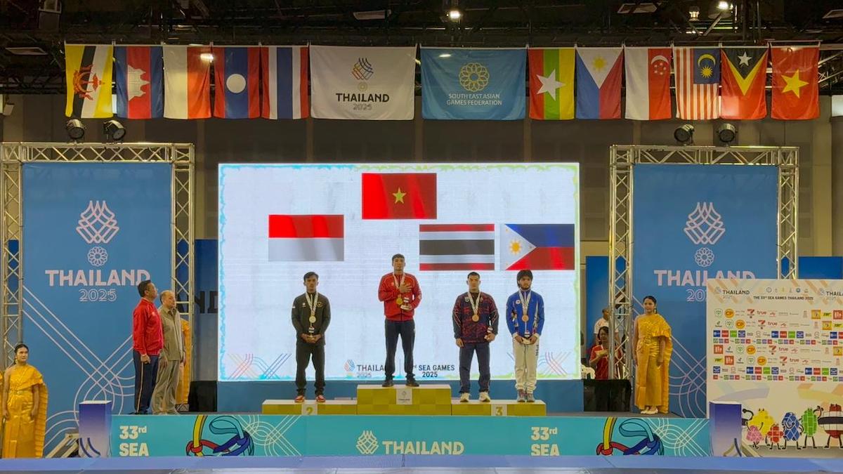 Pegulat Sumbar raih medali perak di SEA Games 2025. (dok. istimewa)