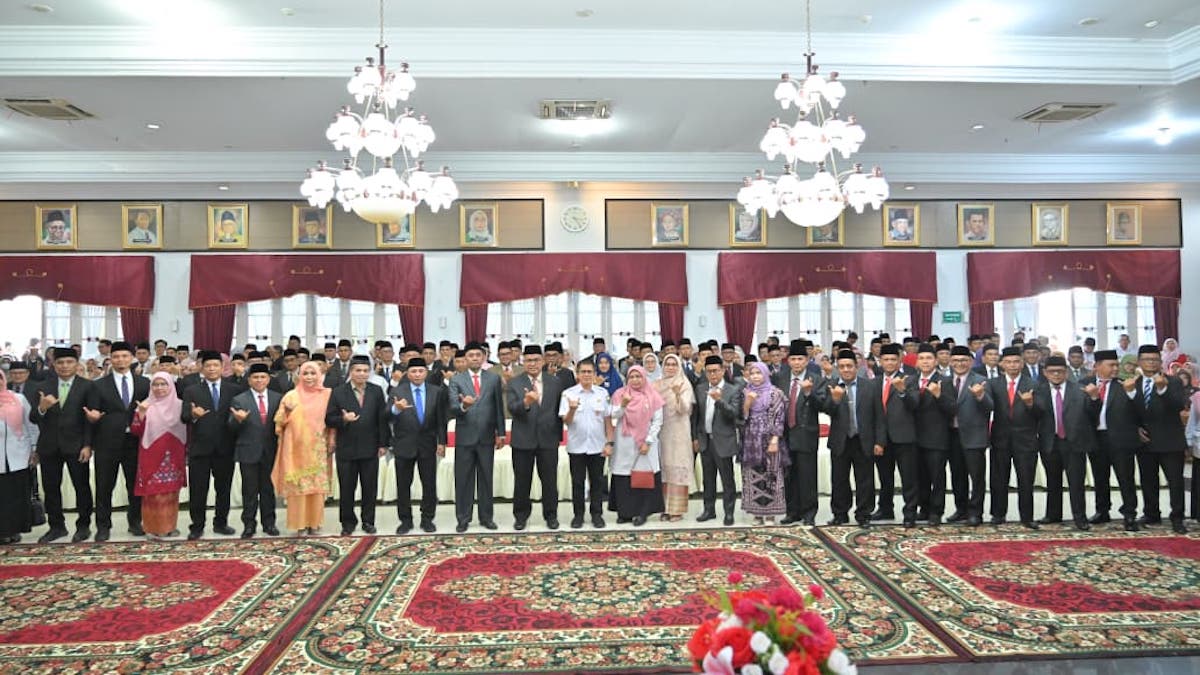 Pelantikan pejabat fungsional di lingkungan Sekdaprov Sumbar. (dok. istimewa)