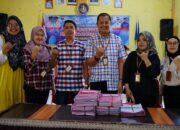 Perkuat Kepastian Hukum, 102 Sertifikat PTSL Diserahkan di Nagari Kajai