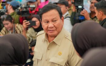 Presiden Prabowo datang ke lokasi bencana di Sumbar. (dok. istimewa)