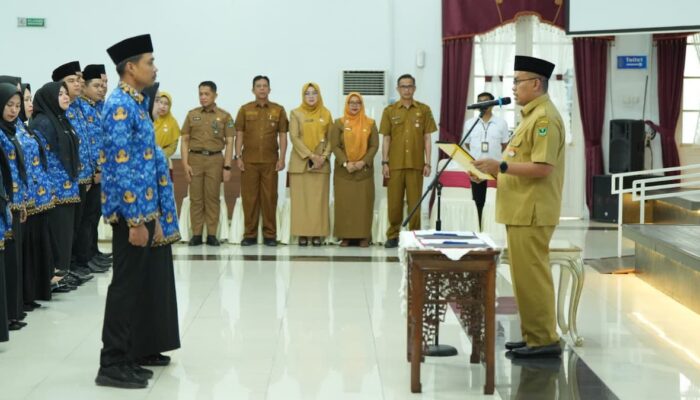 117 PPPK Paruh Waktu Pemprov Sumbar Terima SK, Sekdaprov Ingatkan Disiplin dan Etos Kerja