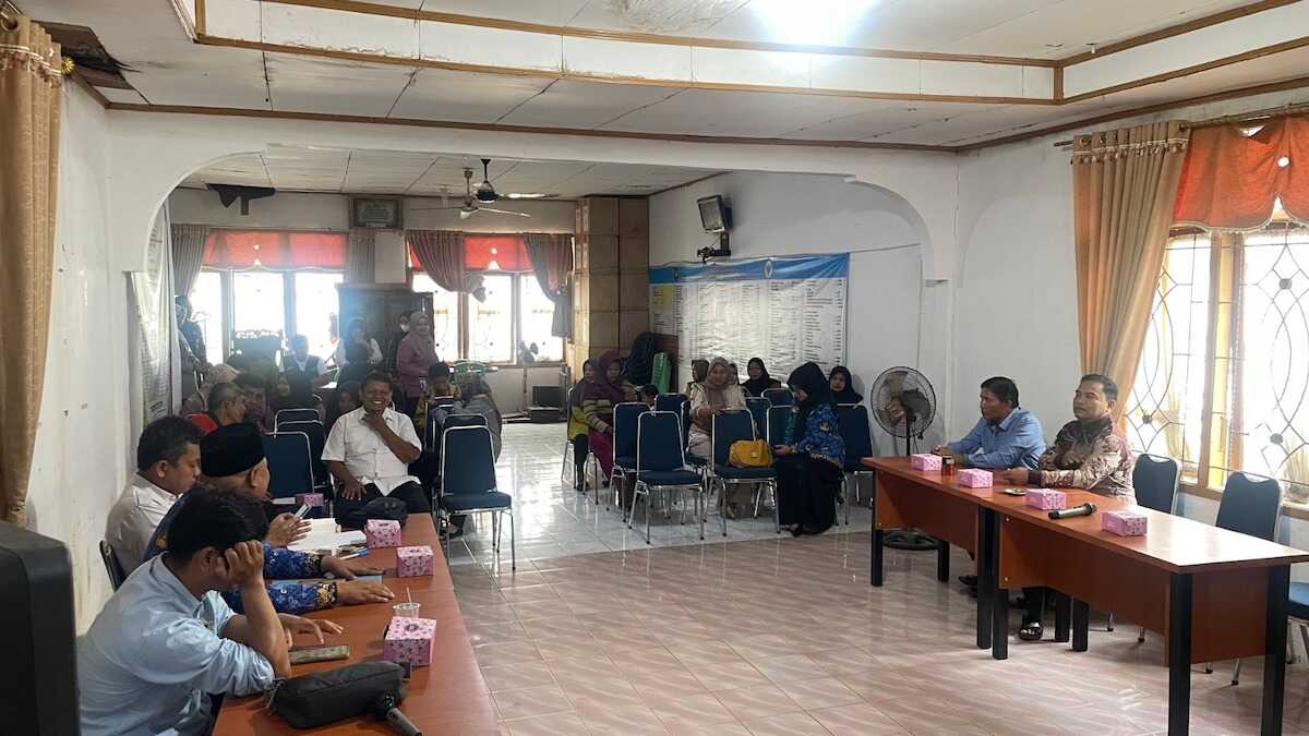 Tim GTRA Pasaman sosialisasi dengan masyarakat. (dok. istimewa)