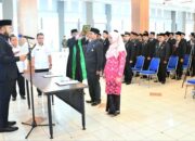 Wako Fadly Amran Lantik Kepala Sekolah dan Pejabat Administrator di Lingkup Pemko Padang