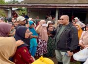 Andre Rosiade Serahkan Ratusan Sembako di Kampung Jambak Koto Tangah, Tampung Aspirasi Perbaikan Jembatan dan Jaringan PDAM