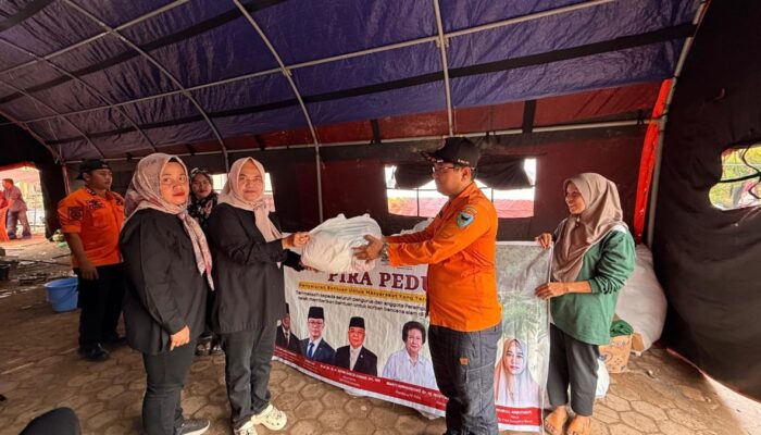 PIRA Salurkan Bantuan untuk Perempuan-Anak Korban Banjir Bandang di Bayang Utara Pessel