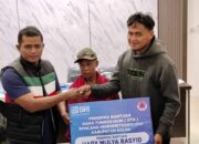 300 Warga Terdampak Bencana di Kabupaten Solok Terima Dana Tunggu Hunian