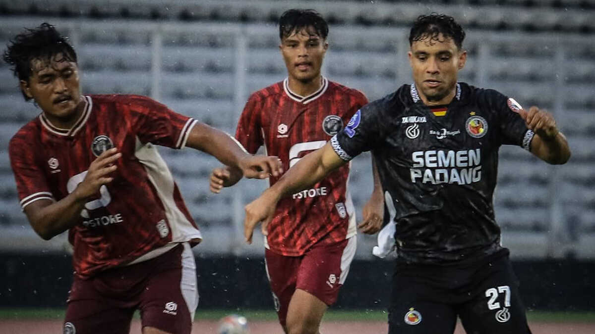 Pemain baru Semen Padang FC Kianz Froesse. (dok. istimewa)