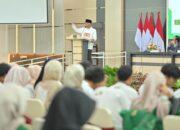 Gubernur Mahyeldi Lepas 400 Mahasiswa KKN Unand untuk Verifikasi Rumah Terdampak Bencana di Sumbar