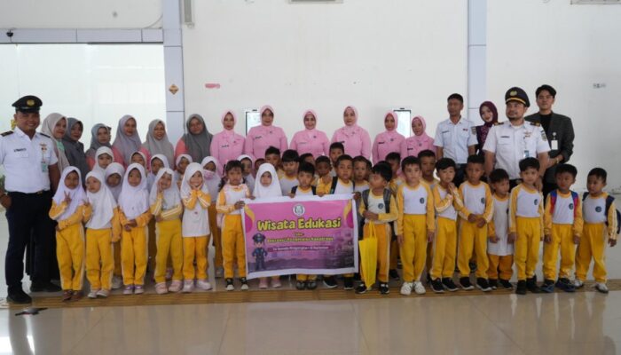 Melalui Angkutan Rombongan, KAI Divre II Ajak Anak TK Belajar Transportasi Publik