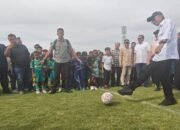 Ditemani Andre Rosiade, Menteri PU Dodi Hanggodo Buka Festival Sepakbola Andre Rosiade Cup 1 2026