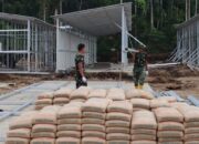 BNPB Bantu Perlengkapan Hunian Sementara di Palembayan Agam