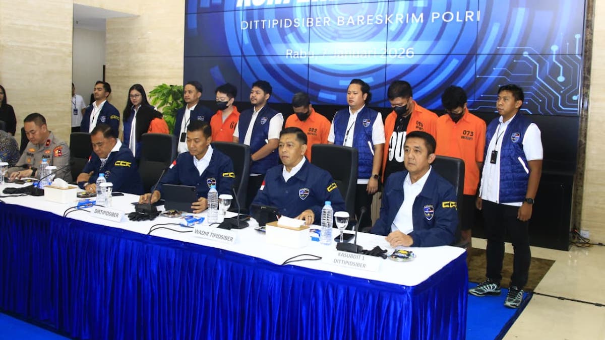 Penangkapan pelaku judi online oleh Bareskrim Polri. (dok. istimewa)