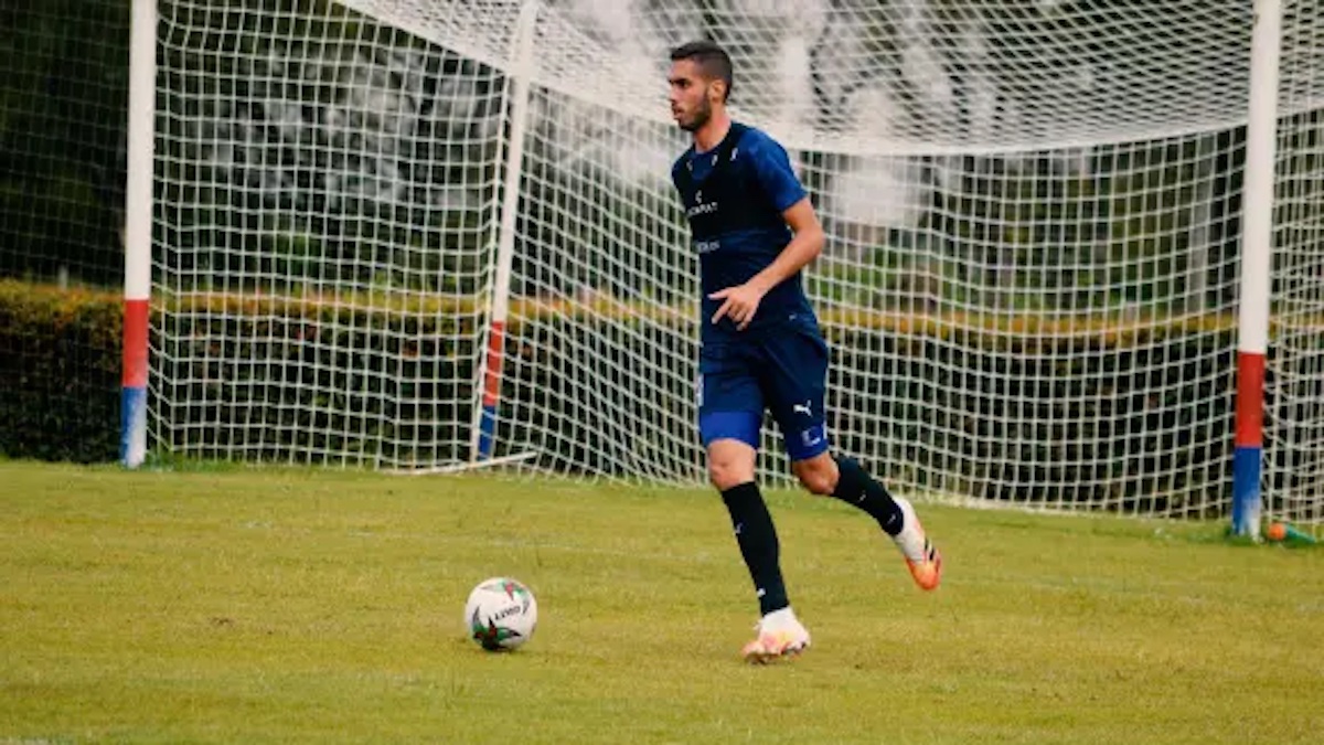 Jaime Giraldo resmi berseragam Semen Padang FC. (dok. istimewa)