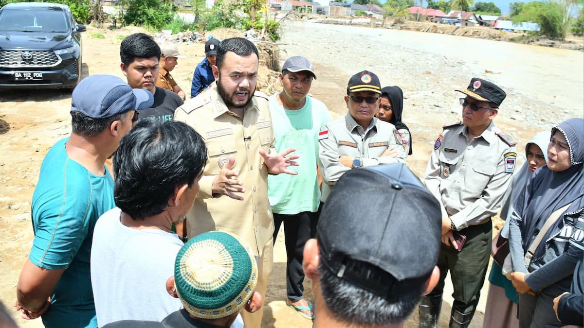 Wako Fadly Amran dialog dengan warga di lokasi bencana. (dok. istimewa)