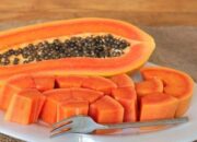 Ahli Gizi: Pepaya dan Buah Naga Bantu Pencernaan Lancar saat Puasa