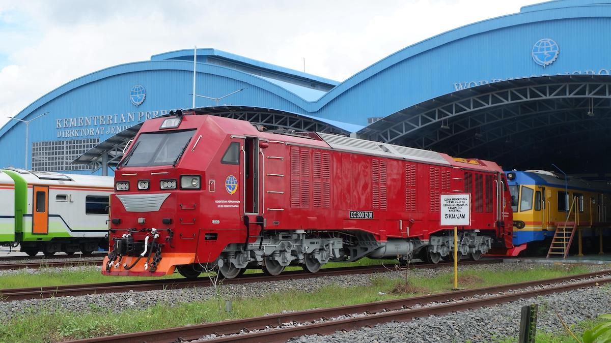 : Direktorat Jenderal Perkeretaapian (DJKA) Kementerian Perhubungan menyiagakan personel dan alat berat di sejumlah titik rawan bencana guna mengawal kelancaran arus mudik Idulfitri 1447 H. Langkah ini difokuskan pada wilayah dengan potensi banjir, tanah labil, dan longsor, khususnya di Jawa Tengah dan Daerah Istimewa Yogyakarta. (Foto: Humas Kemenhub)