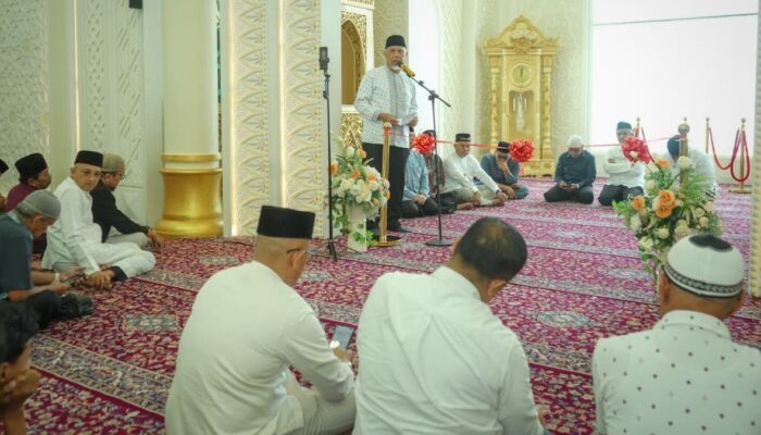 Gubernur Mahyeldi Buka Kegiatan Ramadan Halal Fest 2026 di Masjid Al-Hakim