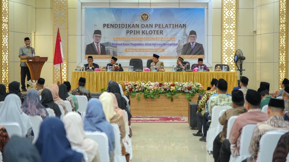 Gubernur Mahyeldi buka acara pendidikan dan pelatihan PPIH Kloter. (dok. istimewa)