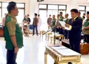 Hamdanus Tekankan Database Atlet Terintegrasi saat Lantik Pengurus KONI Pasaman