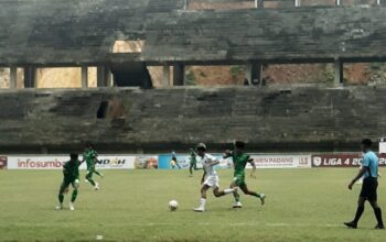 Laga GMR FC kontra PSPP Padang Panjang di Stadion Utama Sumbar. (dok. istimewa)