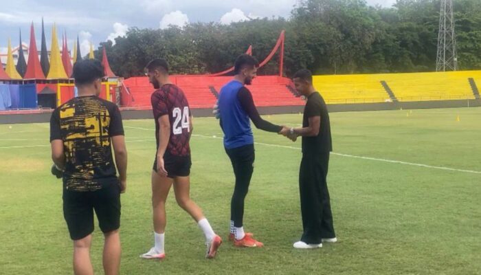 Usai Pamit dari Semen Padang FC, Nama Leo Guntara Muncul di Skuad Arema FC