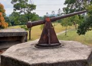 Dua Meriam yang Menolak Pergi: Jejak Jepang di Tengah Hijau Lapangan Golf Semen Padang