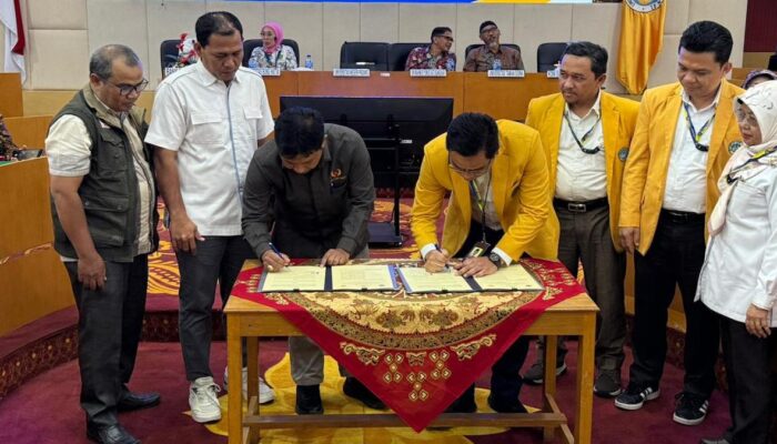 KONI Sumbar dan UNP Teken MoU Perkuat Sinergi Akademik–Olahraga