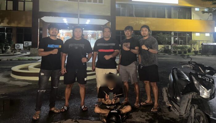 Jejak iCloud Ungkap Pencurian di Pasar Raya Padang, Ojol Ditangkap Bersama iPhone Curian