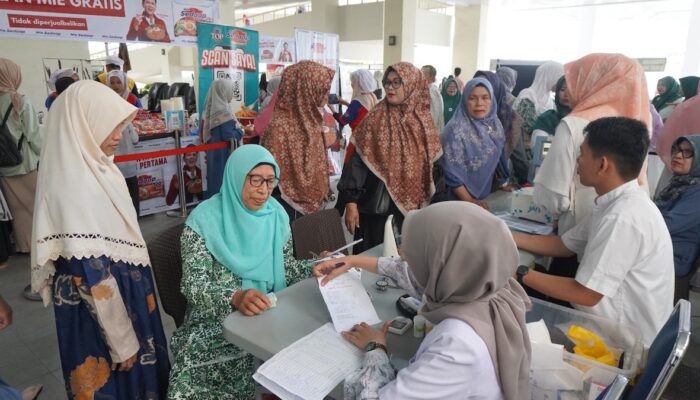 SPH Hadirkan Layanan Pemeriksaan Kesehatan pada Kegiatan Tabligh Akbar di Masjid Raya Sumbar
