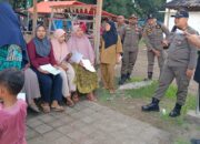 Pemko Padang Serahkan Kunci Kios, PKL Pantai Air Manis Segera Tempati Lokasi Baru