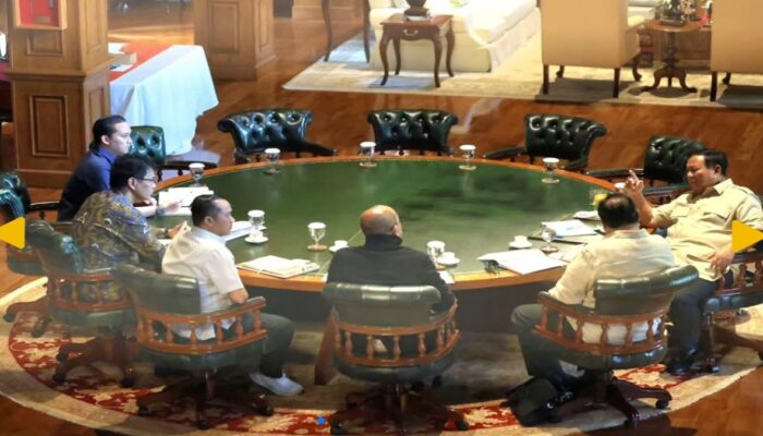 Presiden Prabowo Subianto Gelar Pertemuan Menteri Ekonomi Jelang Kunjungan ke AS