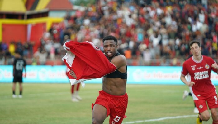 Diego Mauricio Bersinar di Debut, Semen Padang FC Menang Tipis 1-0 atas Persita