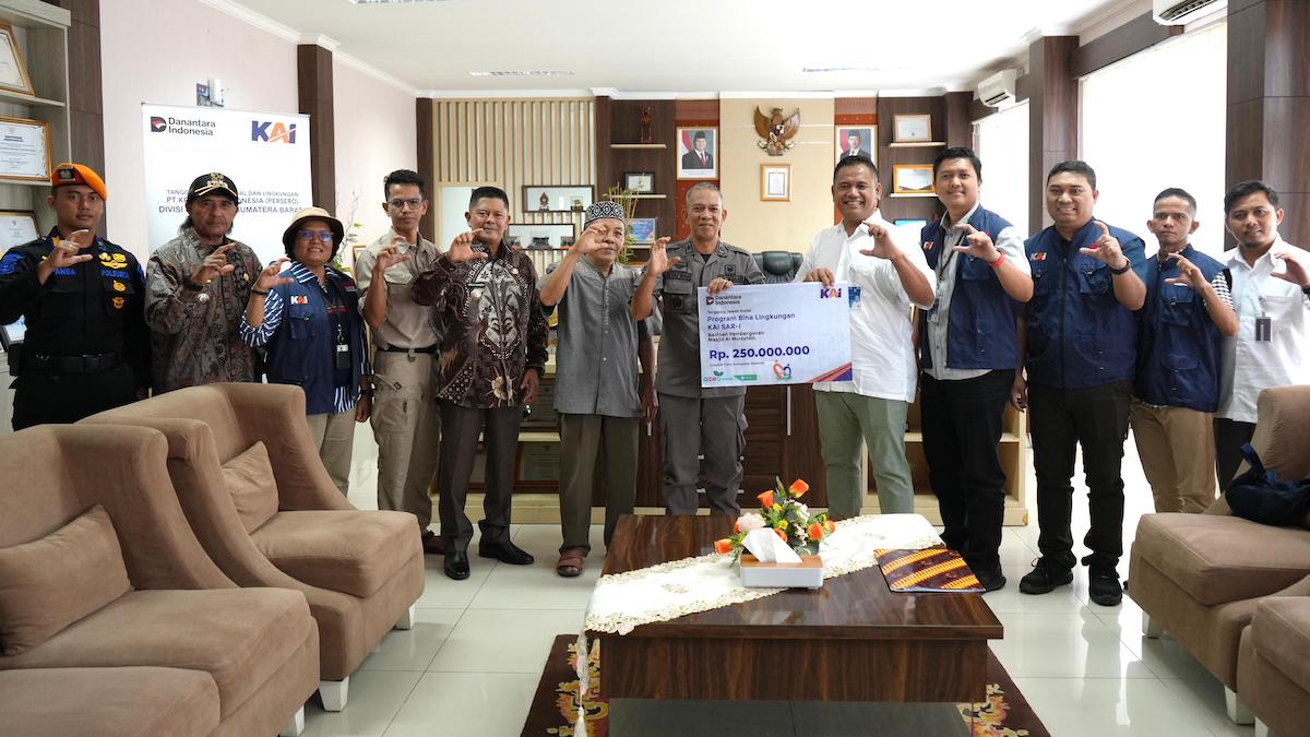 TJSL PT KAI untuk pembangunan masjid di Pasaman. (dok. istimewa)