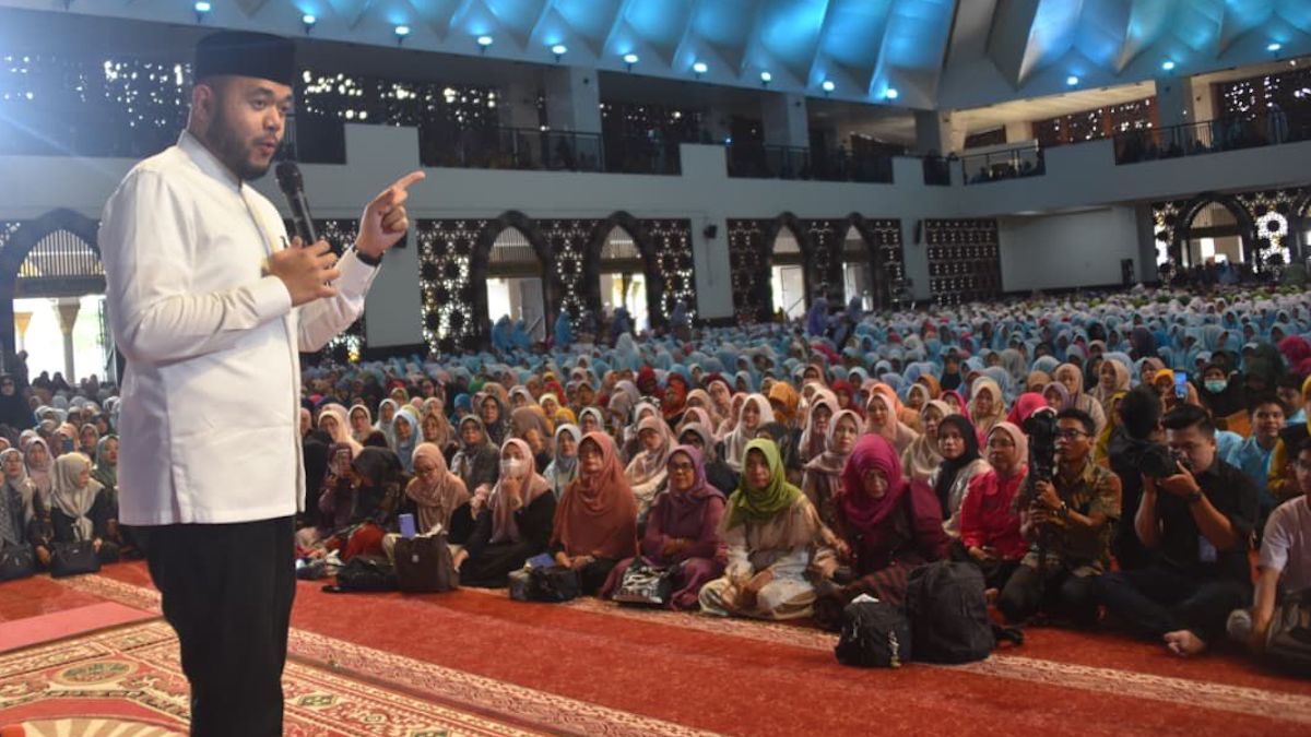Wako Fadly Amran saat beri sambutan di pembukaan Pesantren Ramadhan 1447 H. (dok. istimewa)