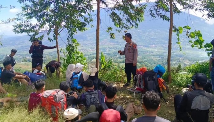 Gunung Singgalang Masih Ditutup, Puluhan Pendaki Ilegal Diamankan