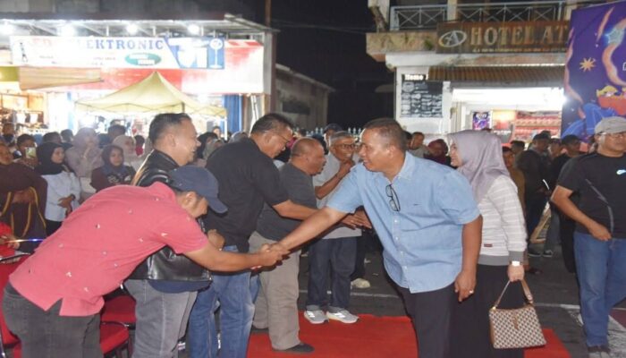 Ribuan Warga Padati Car Free Night di Simpang Tabuik Pariaman