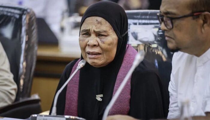 Tangis Nenek Saudah di Senayan, Minta Keadilan atas Penganiayaan